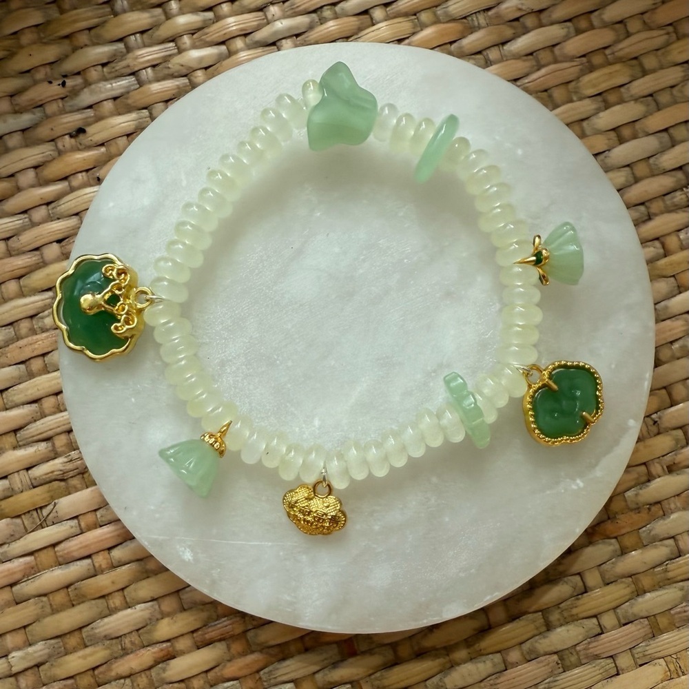 Green and Gold Asian Charm Bracelet
